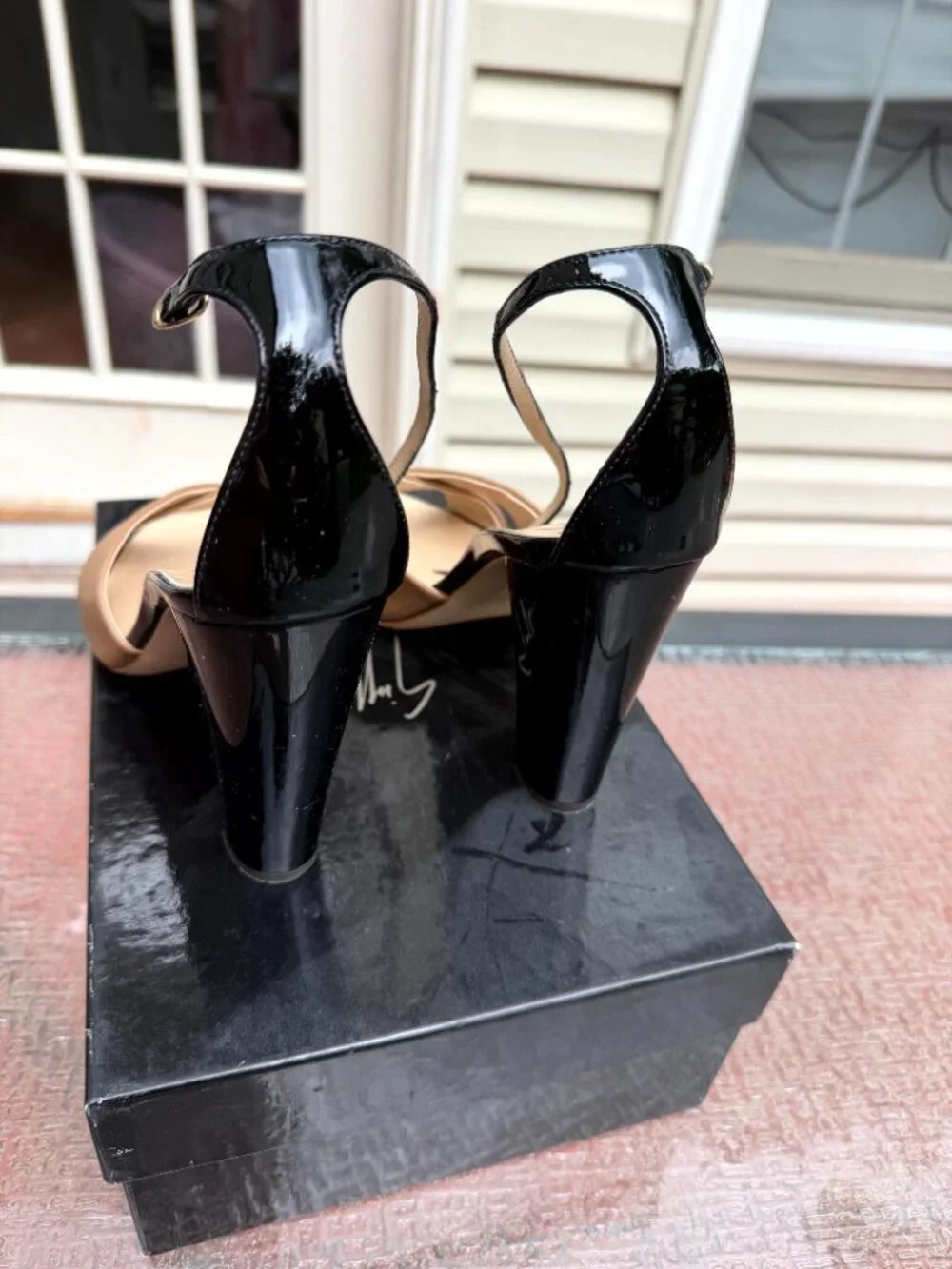 NIB Giuseppe Zanotti Tan Leather Ankle Strap Sandals Size Euro 39/US 8.5 Italy